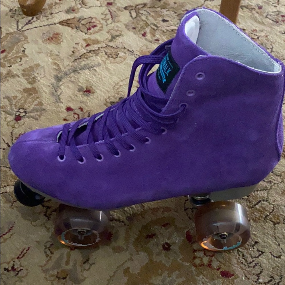 COPY - Roller skates